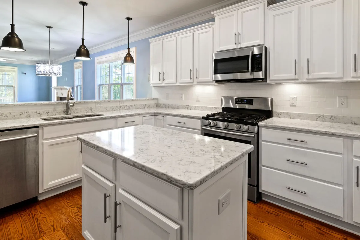 Filth & Squalor Cleanup in Oak Trail Shores, TX